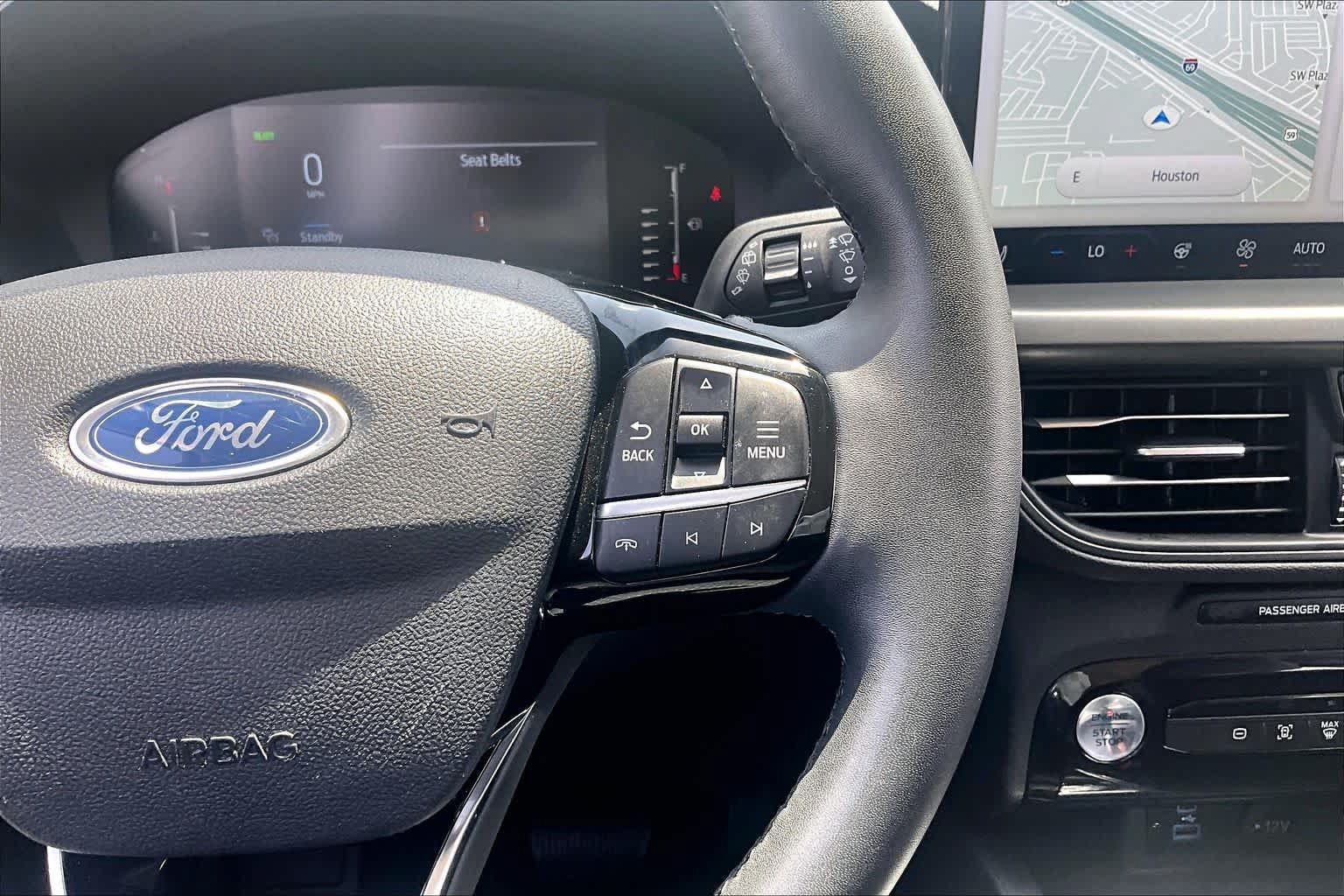 Used 2023 Ford Escape SE FWD image 25