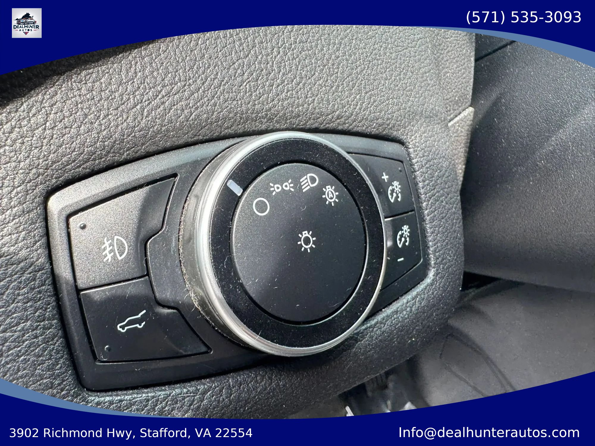 Used 2017 Ford Escape Titanium AWD/4WD image 23