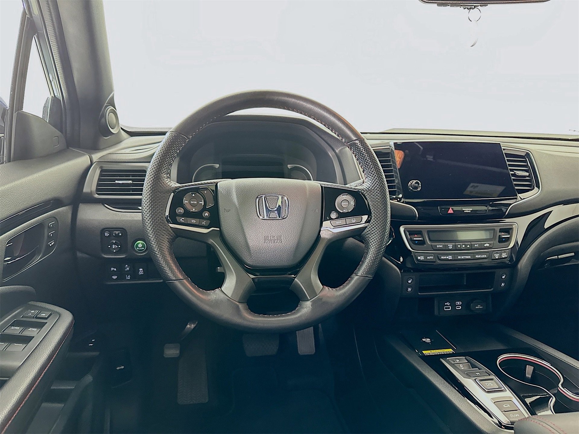Used 2024 Honda Passport Black Edition image 25