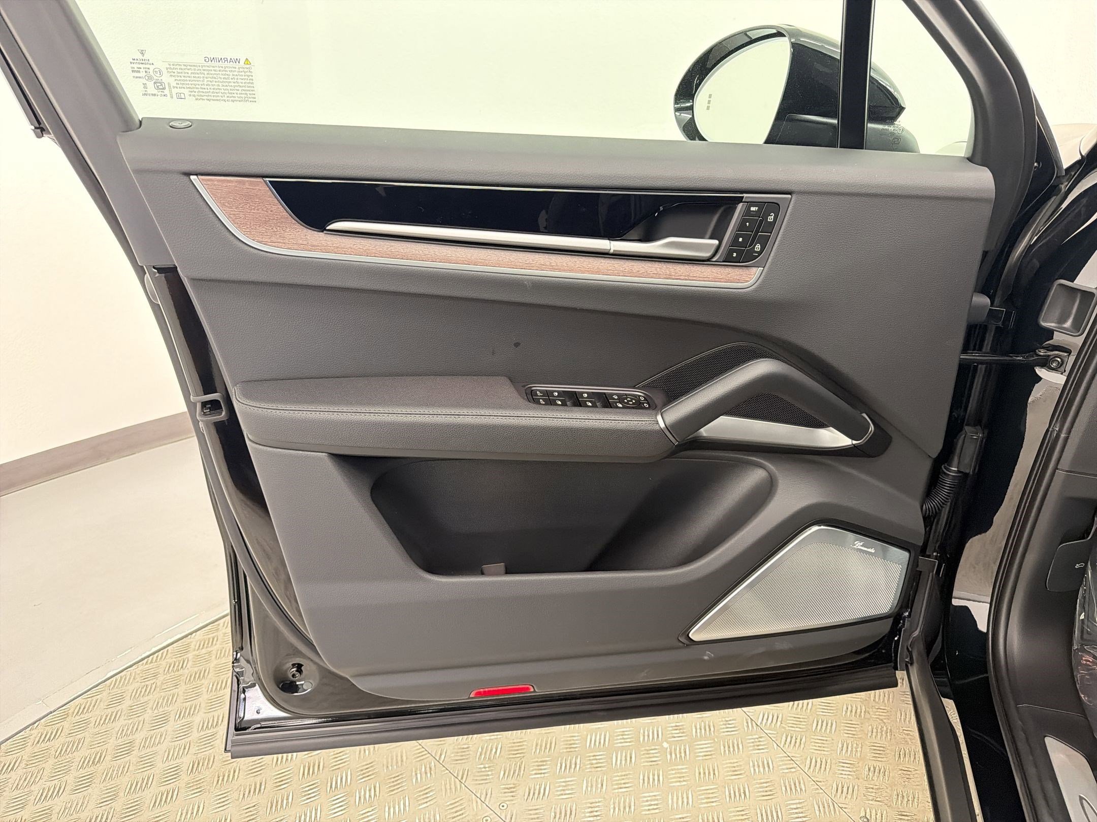 New 2026 Porsche Cayenne S AWD/4WD image 19