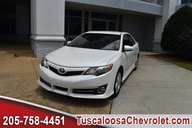 Used 2014 Toyota Camry SE FWD image 5