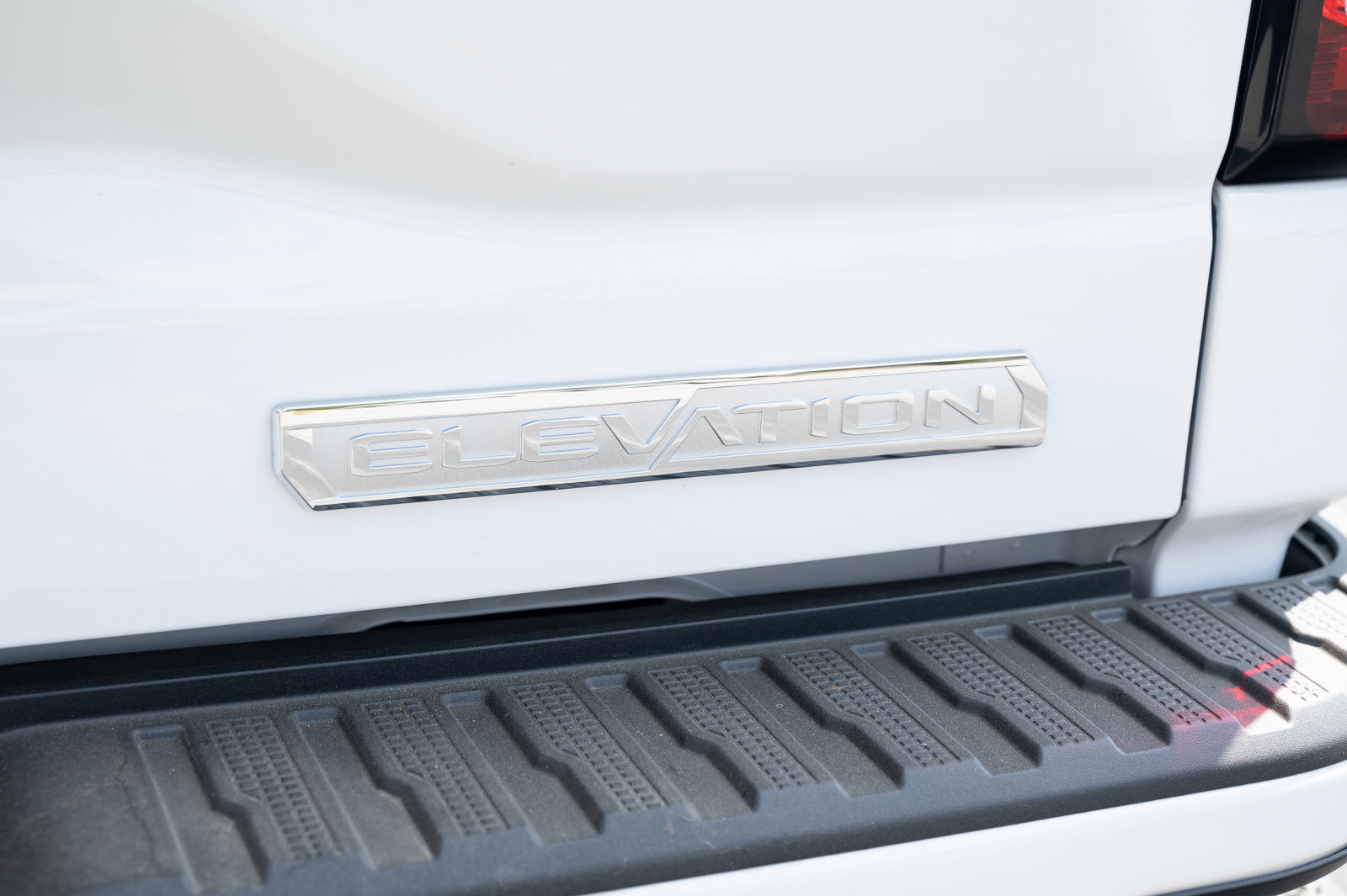 Used 2024 GMC Sierra 1500 Elevation image 10