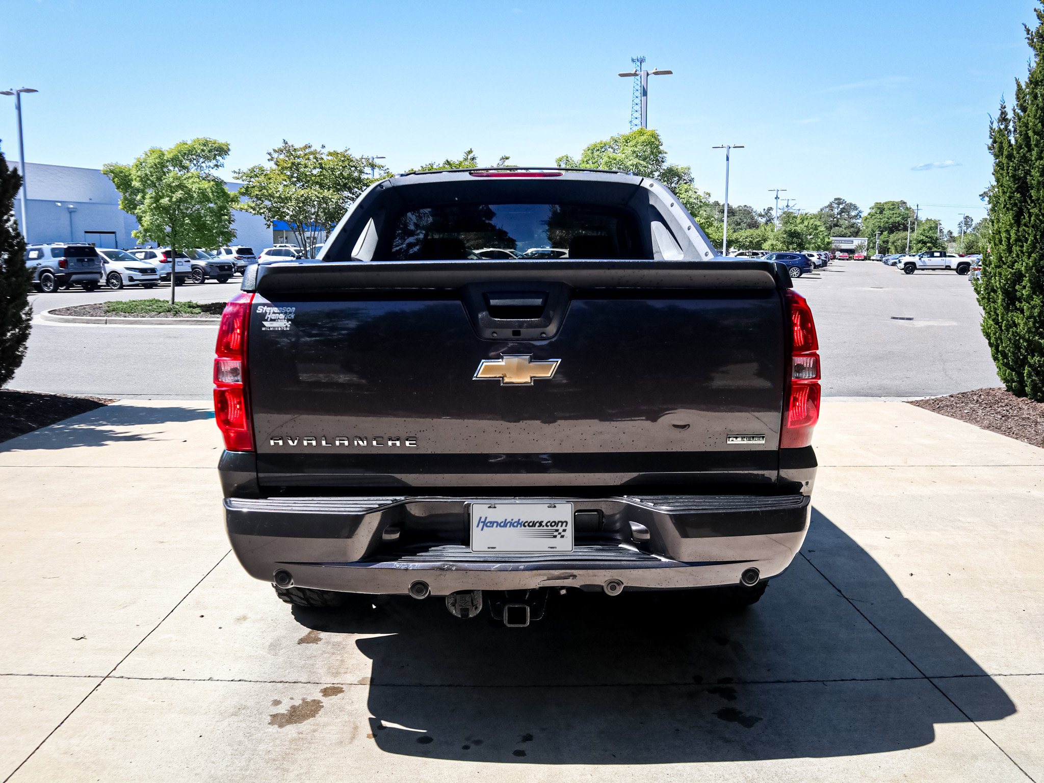 Used 2011 Chevrolet Avalanche LT w/ Regional Value Package AWD/4WD image 9