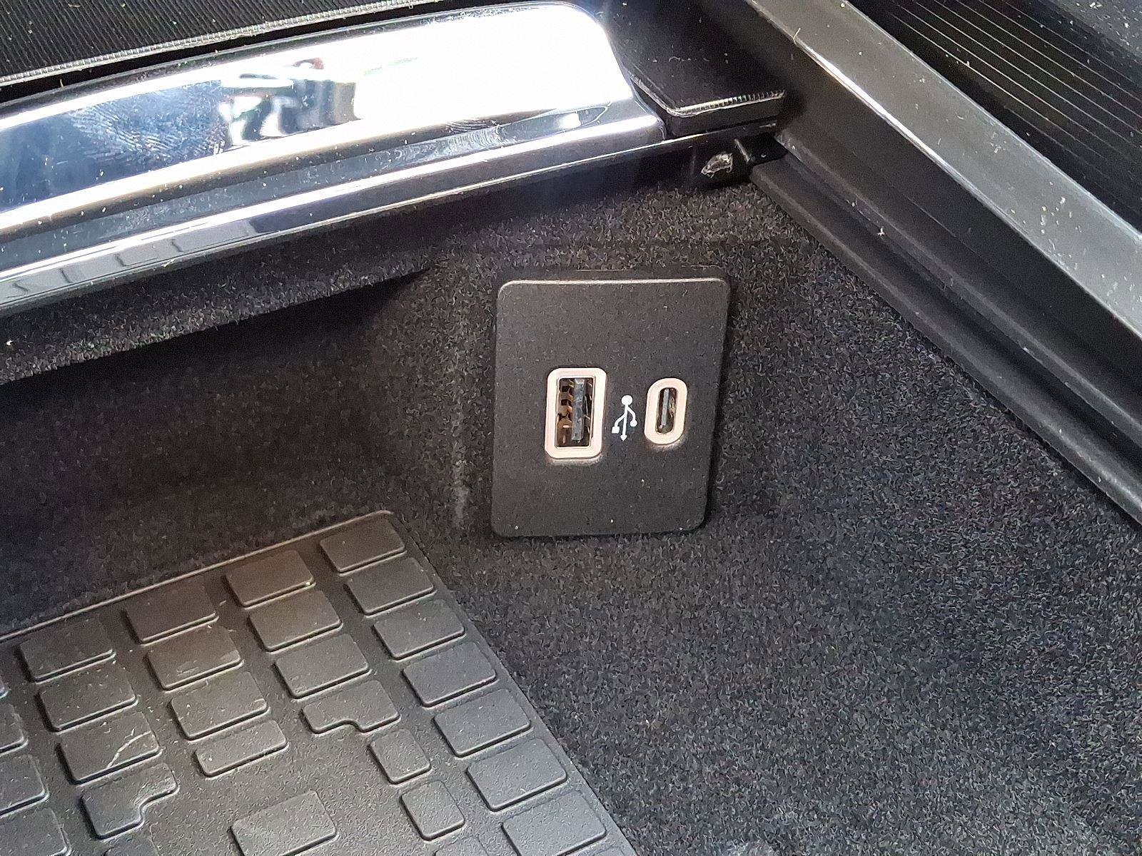 New 2026 Lincoln Corsair Reserve w/ Jet Appearance Package image 14