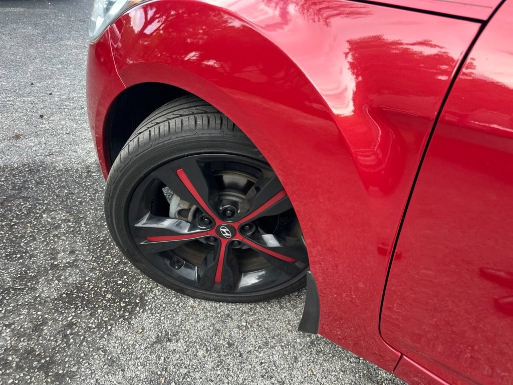 Used 2016 Hyundai Veloster w/ Option Group 02 FWD image 10