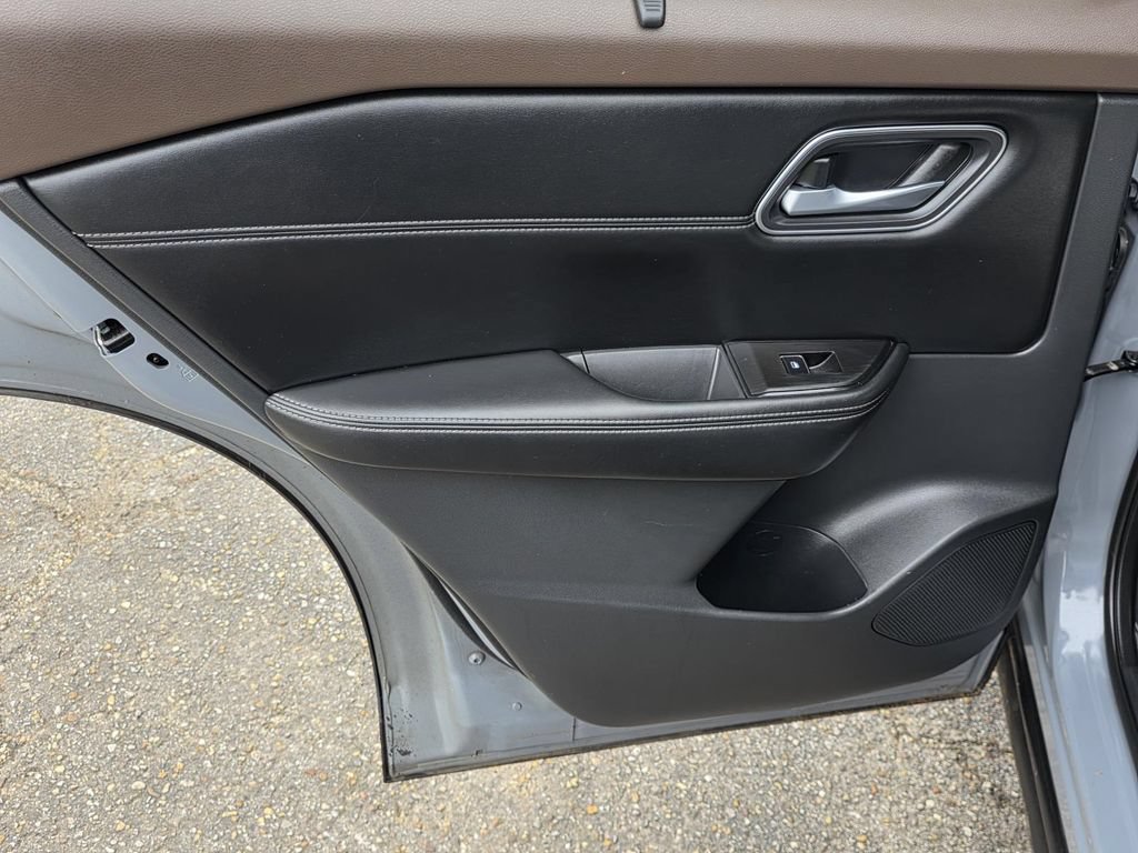 Used 2021 Nissan Rogue SL FWD image 40