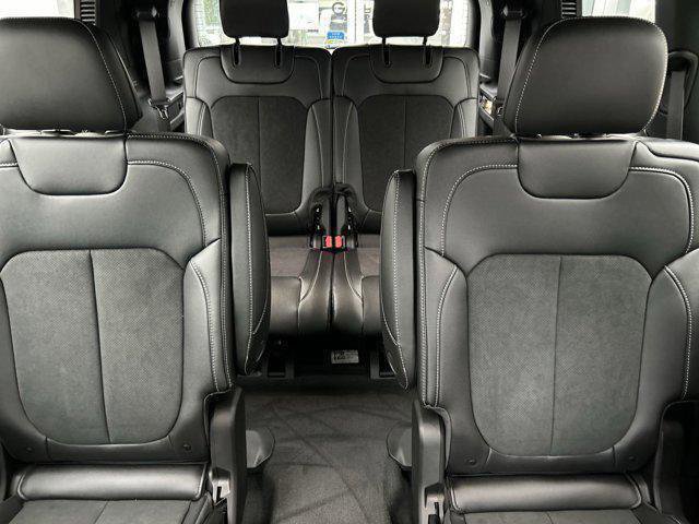 New 2025 Jeep Grand Cherokee L Laredo image 19