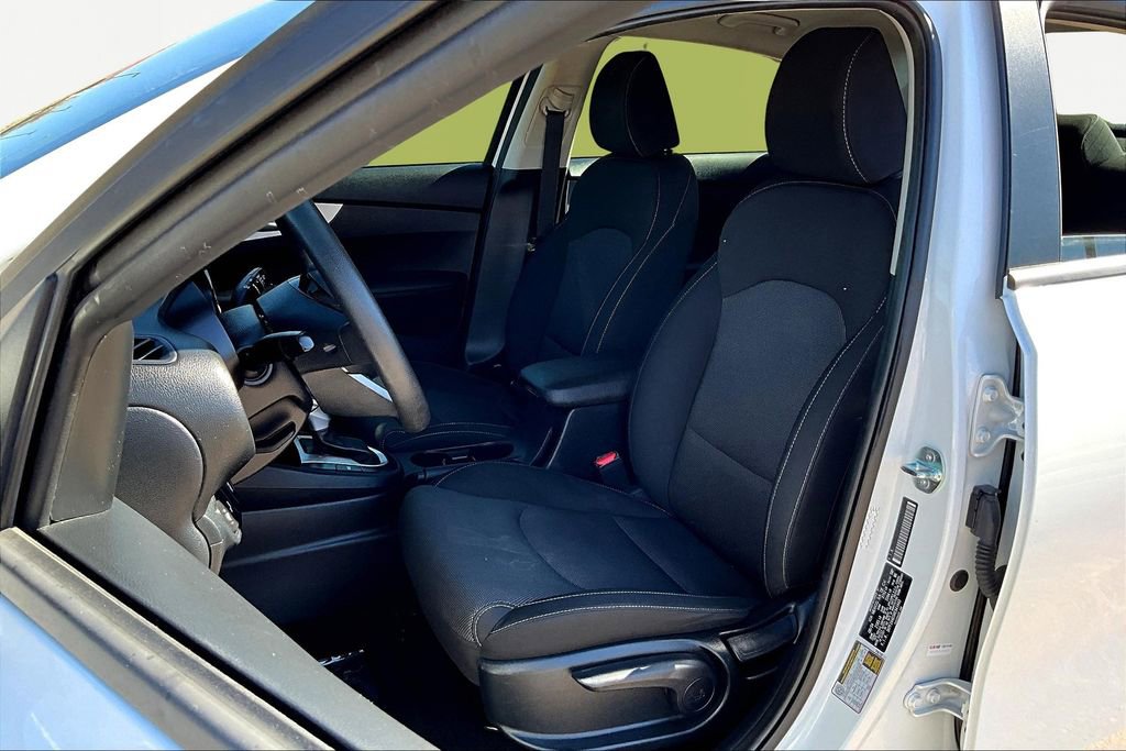Used 2024 Kia Forte LXS w/ LXS Technology Package image 27