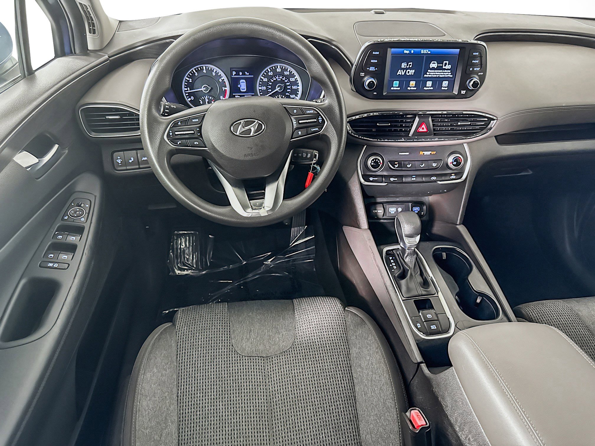 Used 2019 Hyundai Santa Fe SE image 15
