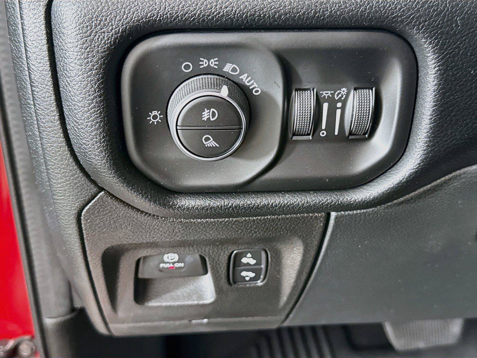 Used 2022 RAM 1500 Laramie RWD image 14