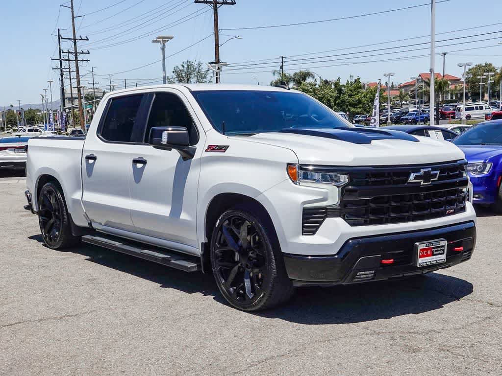Used 2022 Chevrolet Silverado 1500 LT Trail Boss w/ LT Trail Boss Premium Package AWD/4WD image 3