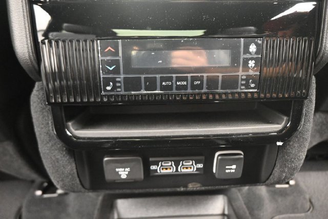New 2026 Jeep Grand Wagoneer Limited AWD/4WD image 24