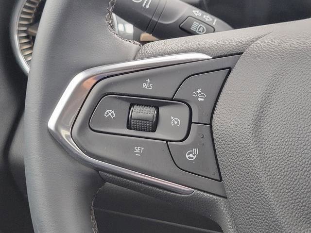 Used 2024 Chevrolet Trax ACTIV w/ Sunroof Package image 14