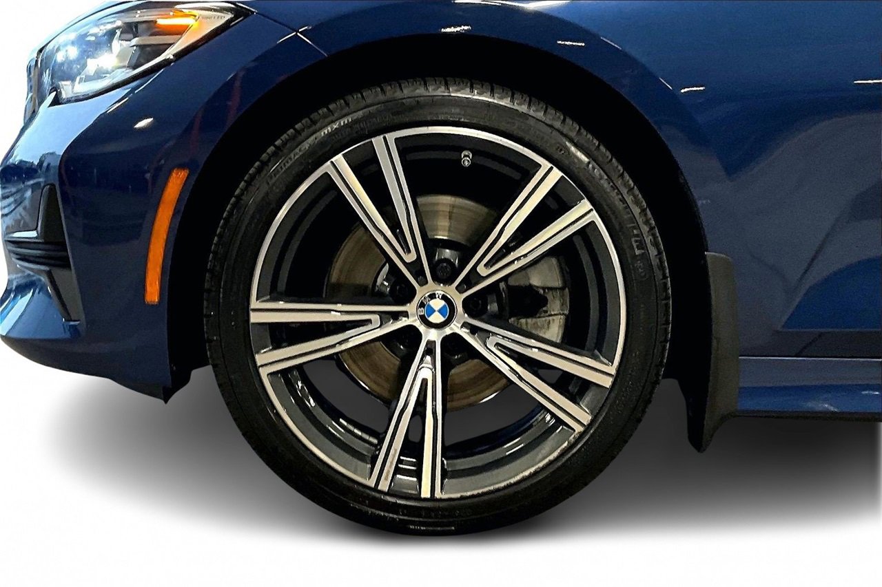 Used 2022 BMW 330i Sedan w/ Premium Package 2 image 30