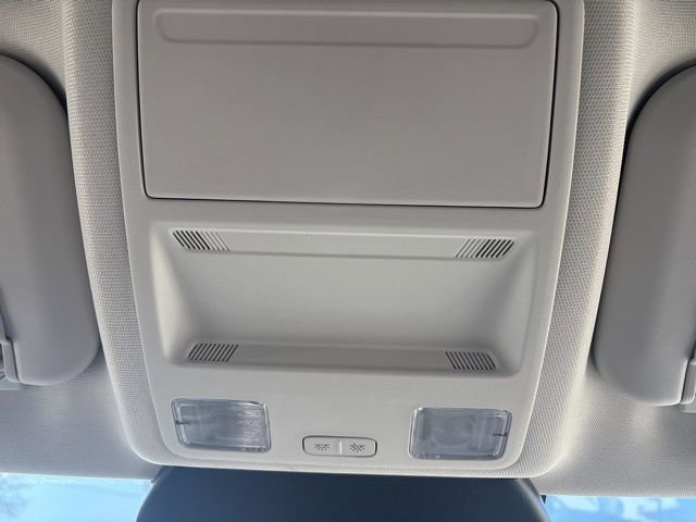 Used 2022 Ford Escape SE w/ SE Sport Appearance Package image 14