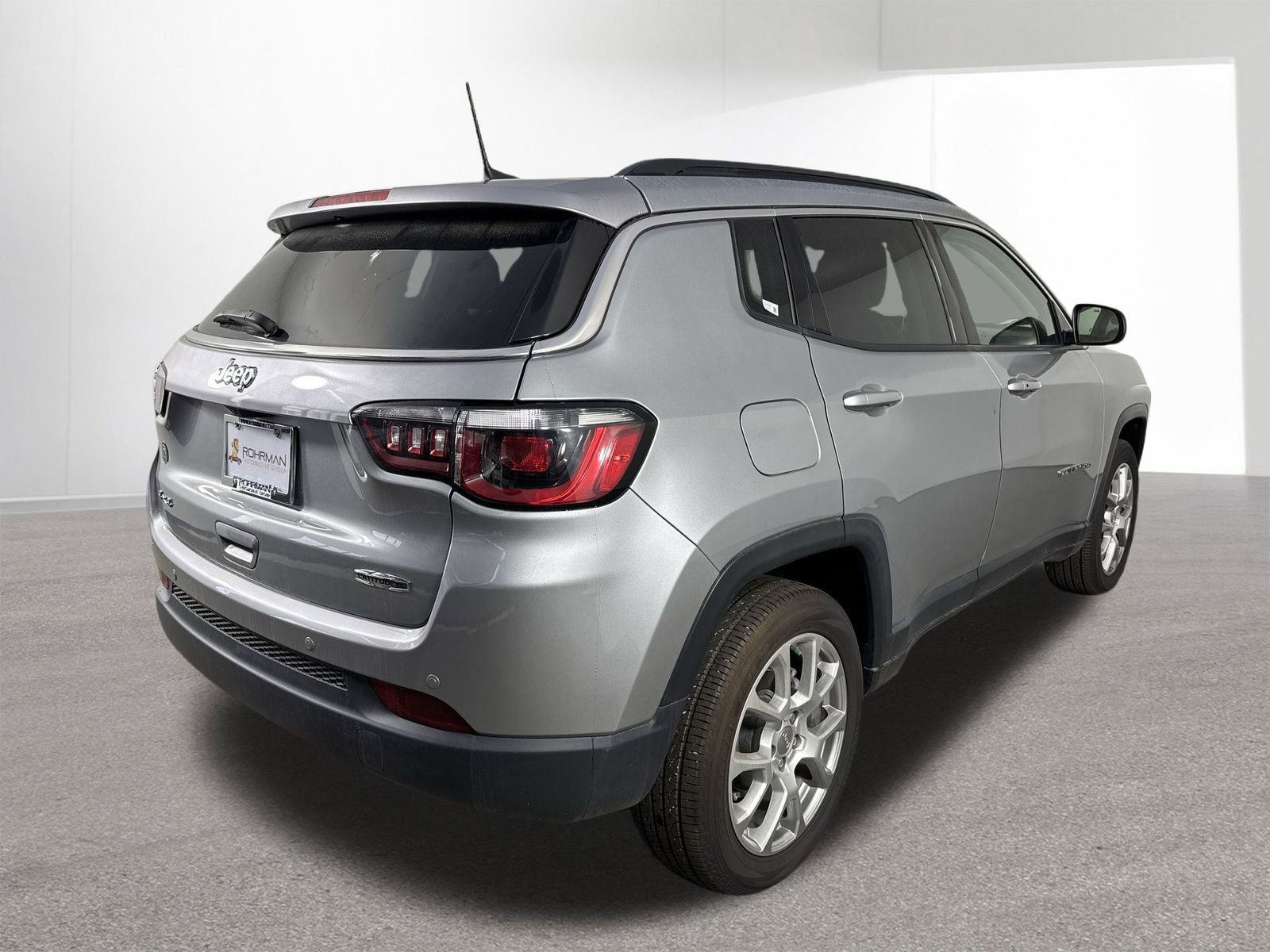 Used 2022 Jeep Compass Latitude image 34