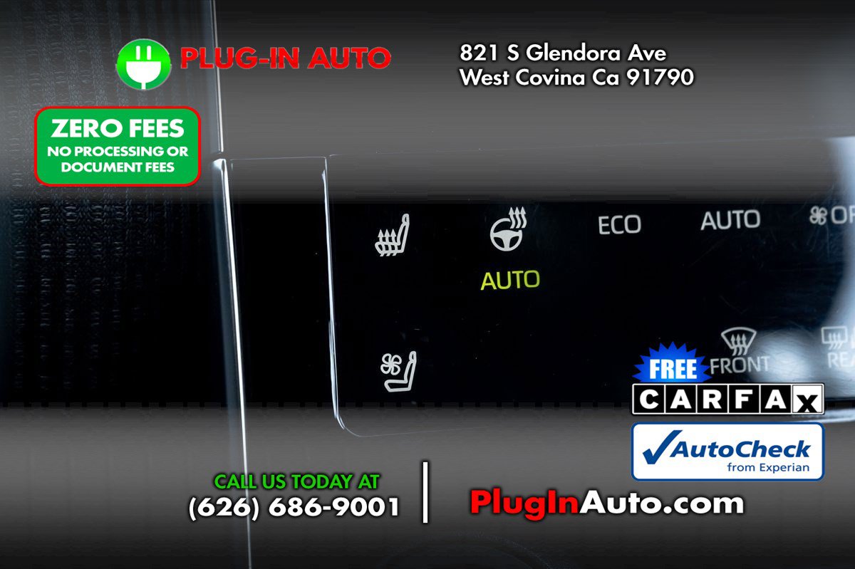Used 2023 Subaru Solterra AWD image 28