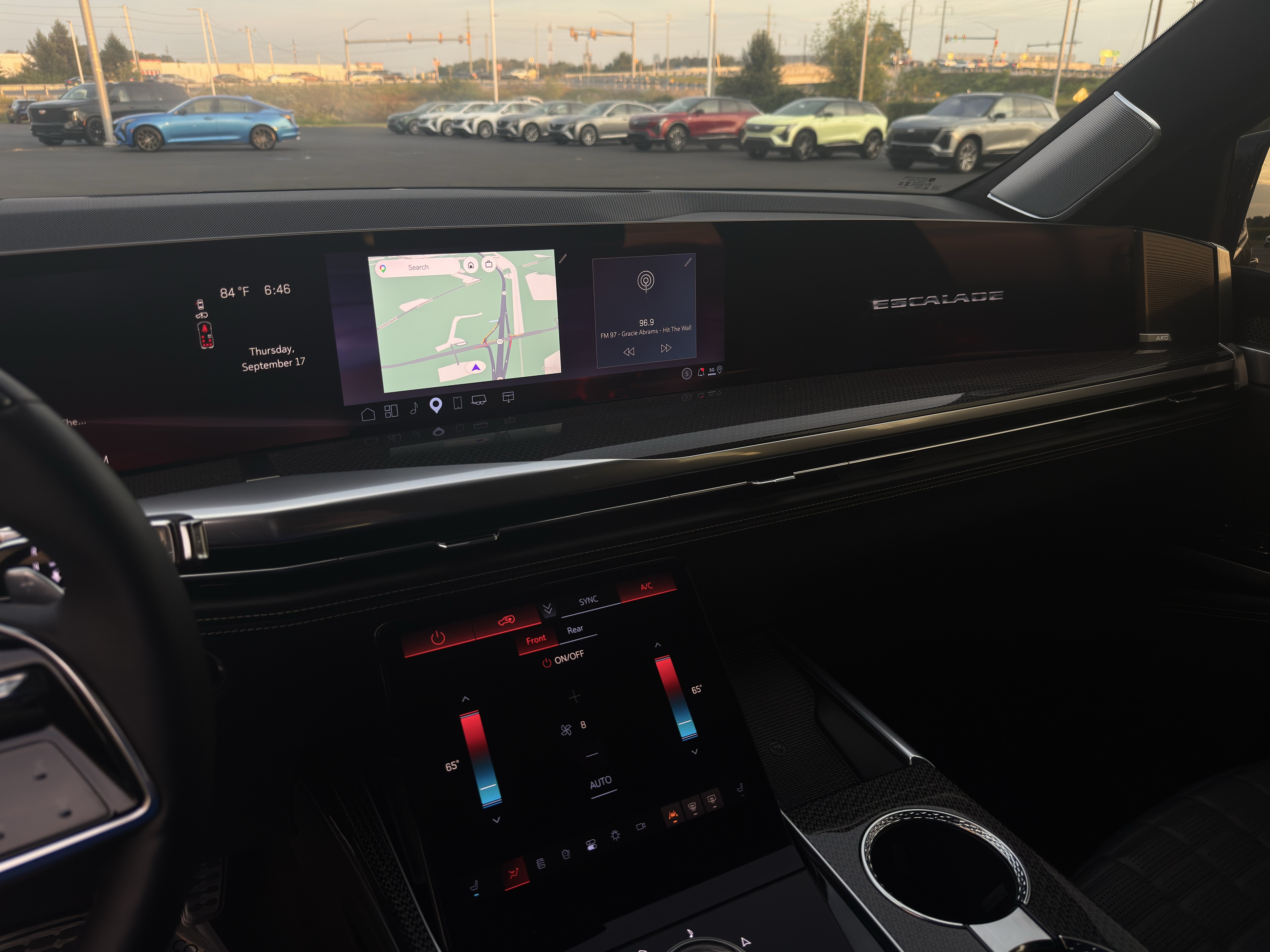 Used 2025 Cadillac Escalade V w/ LPO, ONYX Package AWD/4WD image 15