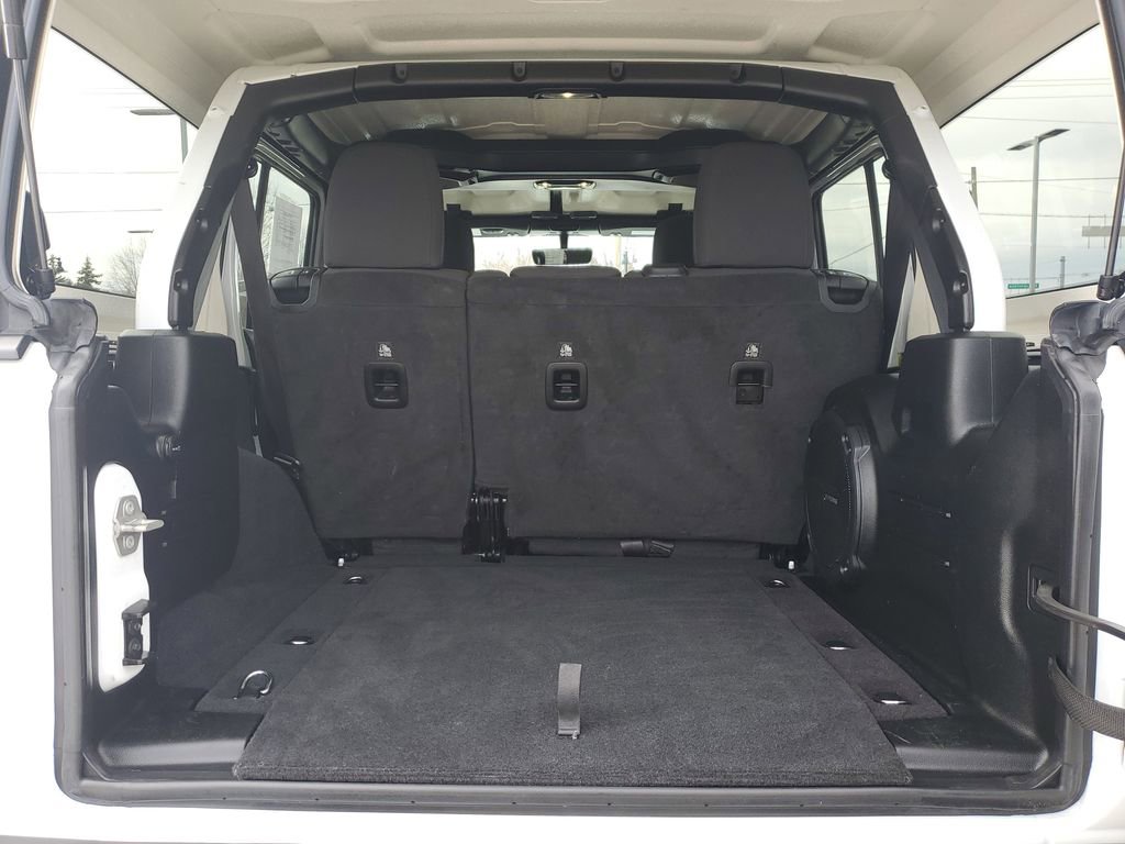 Used 2023 Jeep Wrangler Unlimited Rubicon image 11