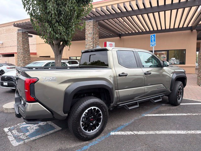 Certified 2025 Toyota Tacoma TRD Off-Road w/ TRD Off Road Upgrade Package AWD/4WD image 9
