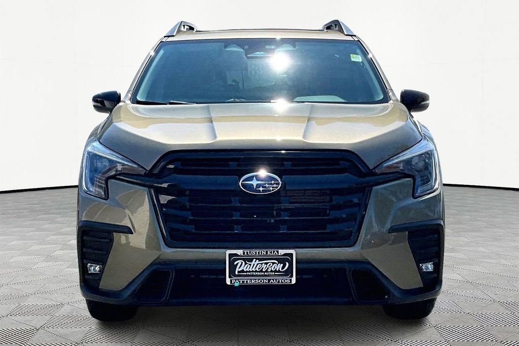 Used 2023 Subaru Ascent Onyx Edition AWD/4WD image 3