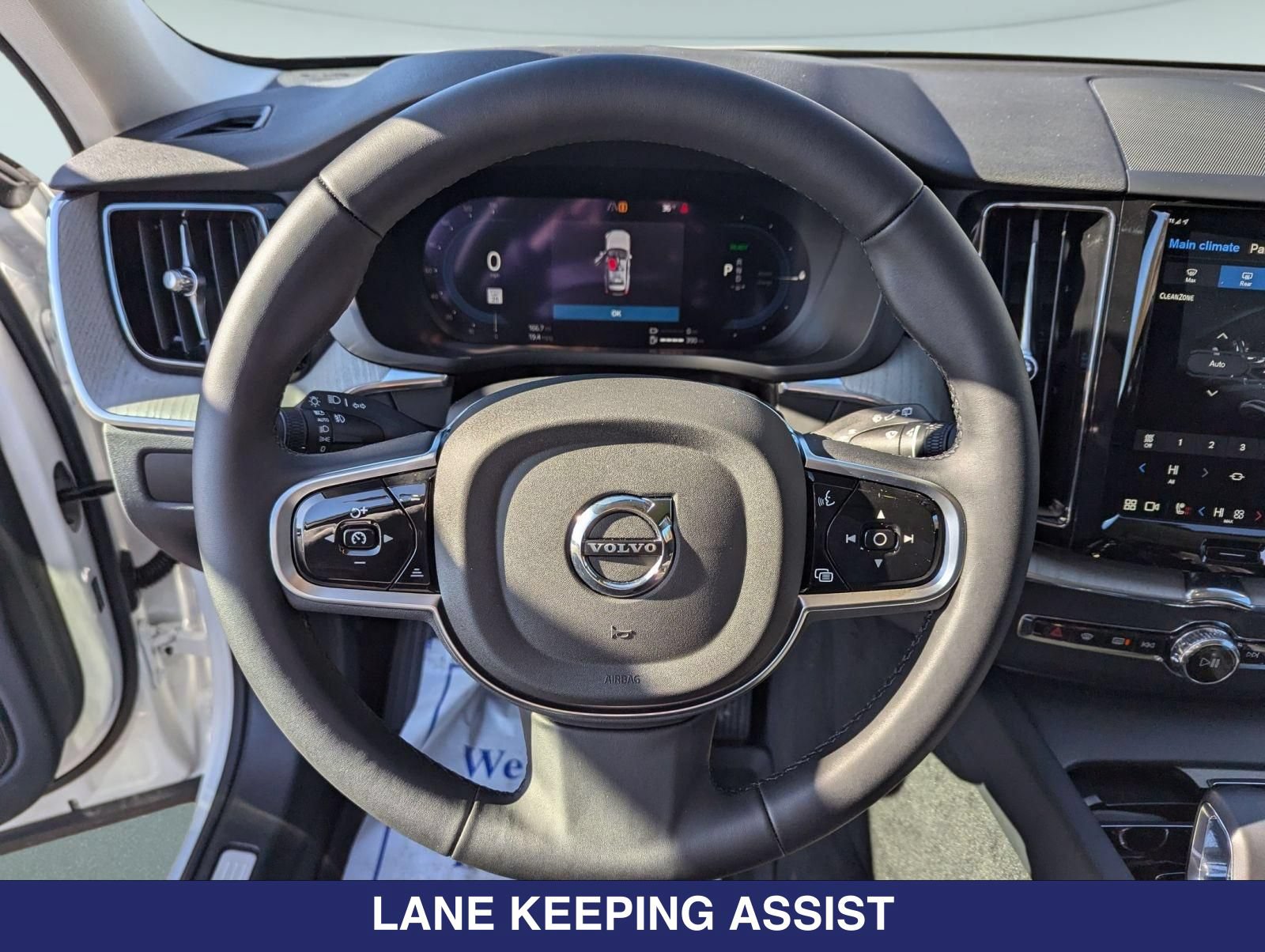 New 2025 Volvo XC60 T8 Plus w/ Protection Package Premier AWD/4WD image 11