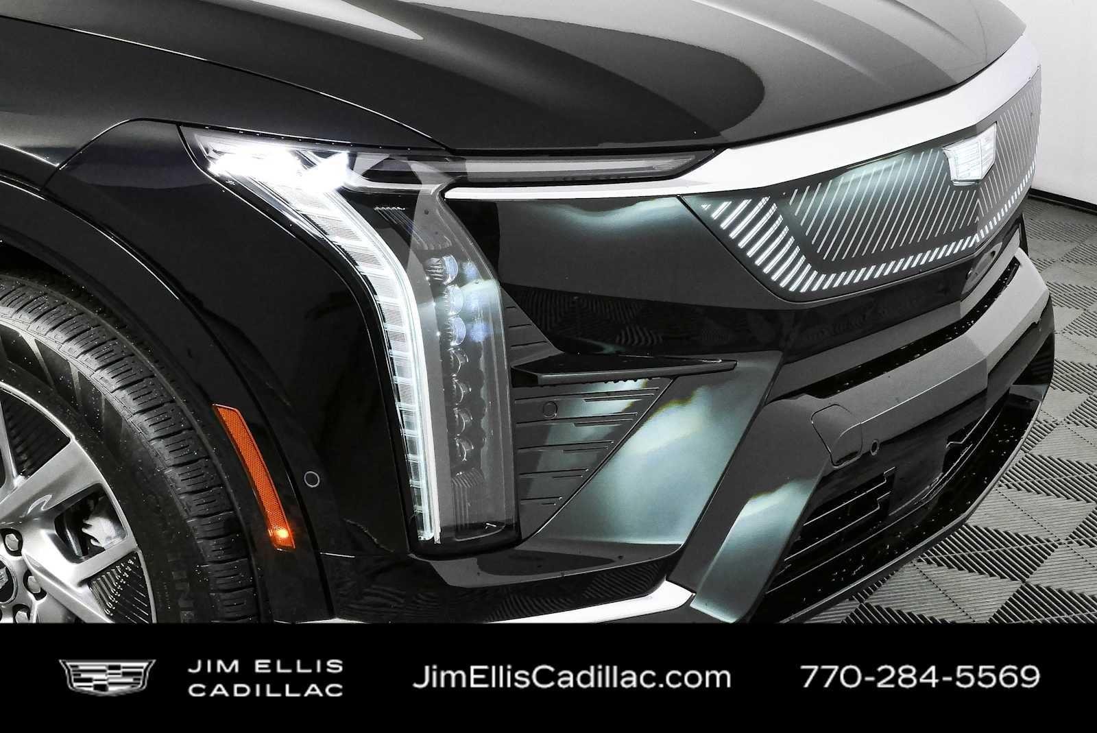 Used 2025 Cadillac Optiq Luxury 1 AWD/4WD image 37