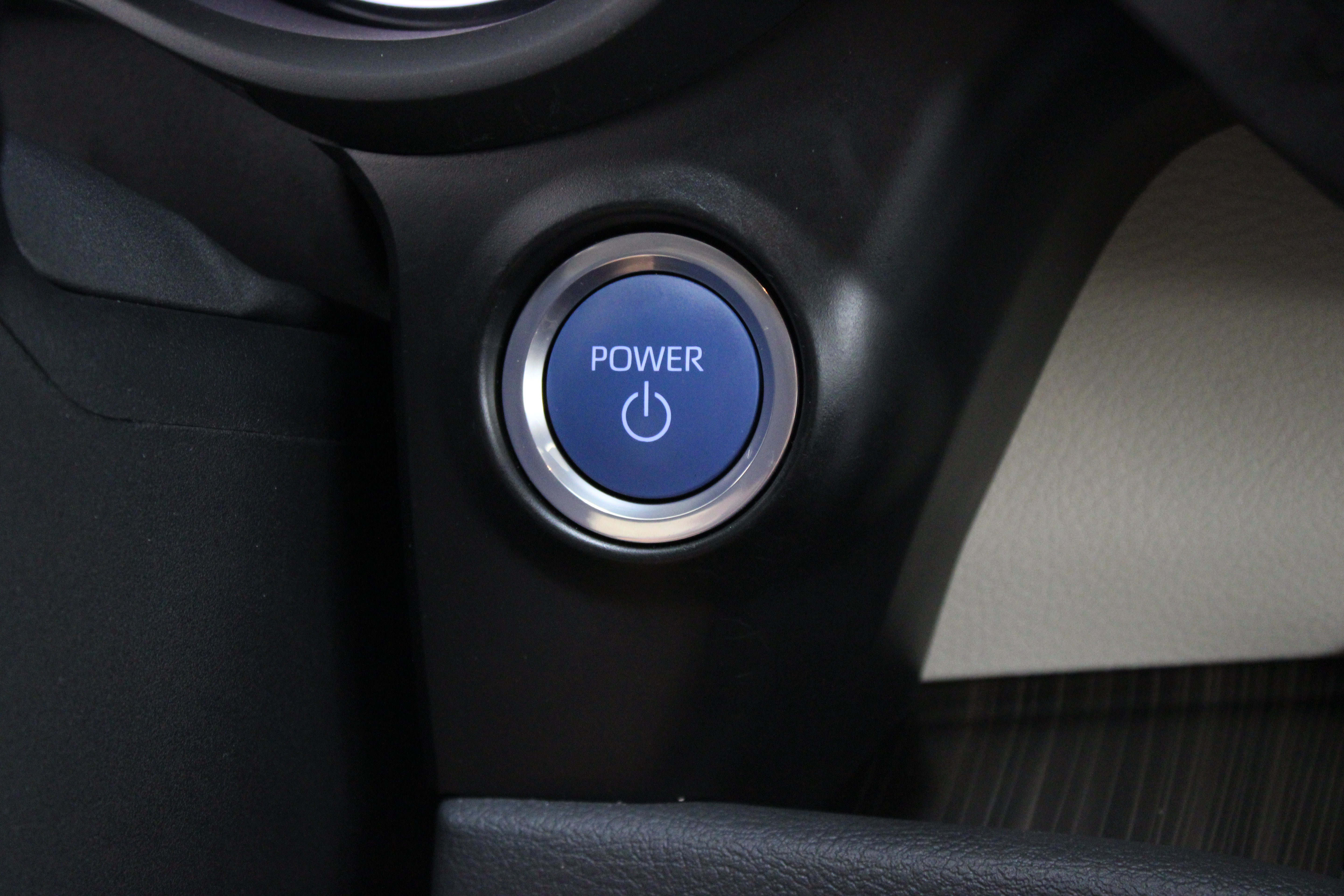 Used 2024 Toyota Sienna Platinum AWD/4WD image 18