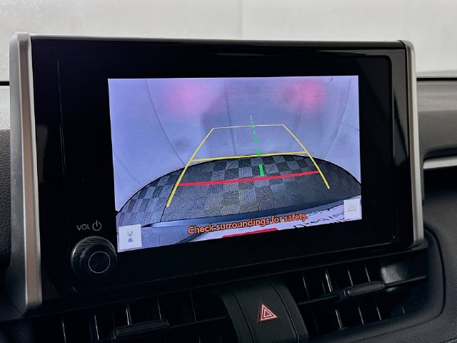 Used 2023 Toyota RAV4 XLE AWD/4WD image 13
