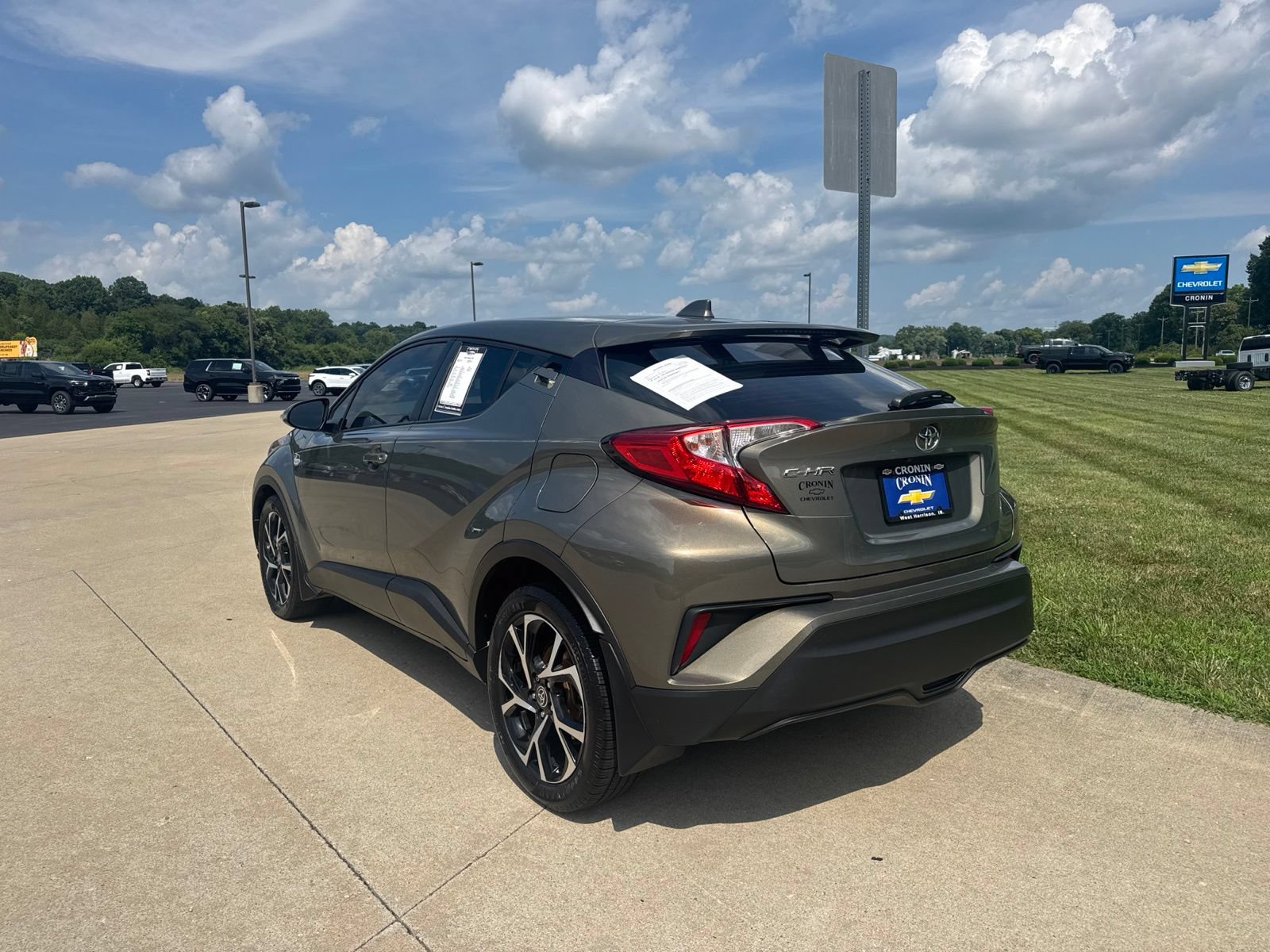 Used 2021 Toyota C-HR XLE FWD image 7