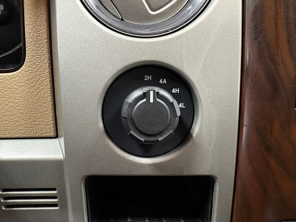 Used 2012 Ford F150 Lariat w/ Lariat Chrome Pkg image 28