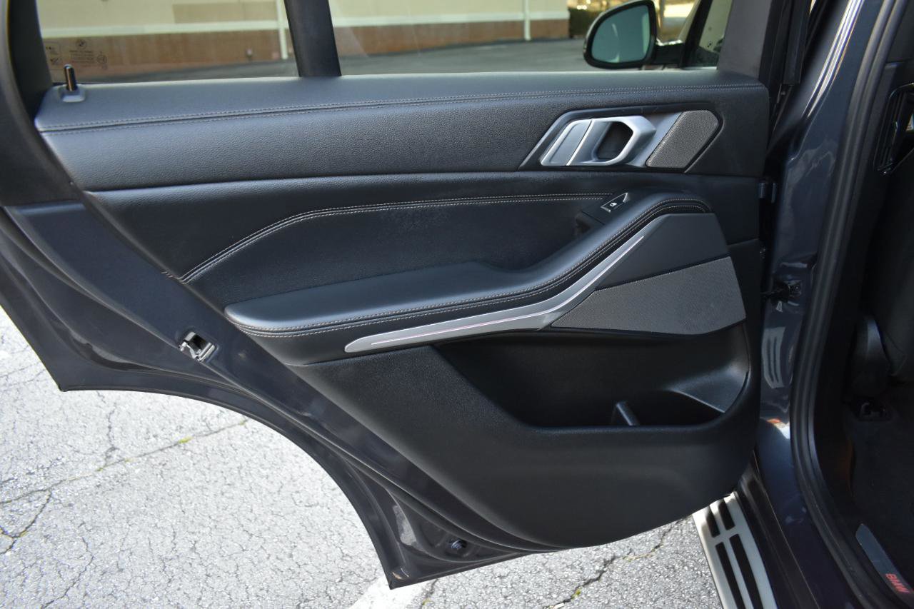 Used 2019 BMW X5 xDrive50i w/ Parking Assistance Package image 37