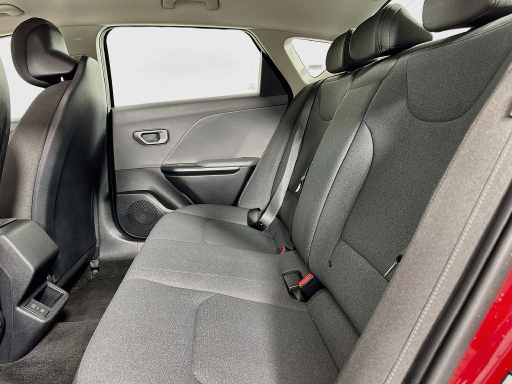 Used 2025 Kia K4 FWD image 11