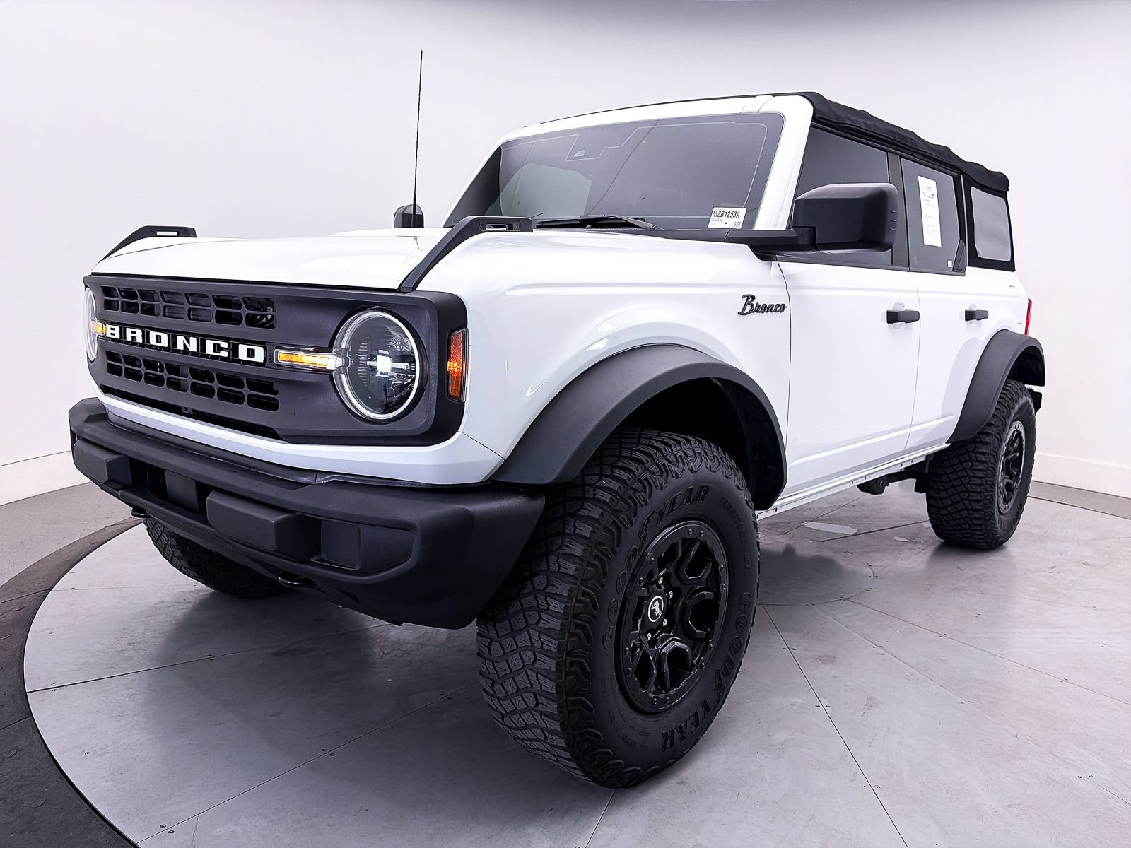 Used 2023 Ford Bronco 4-Door w/ Sasquatch Package AWD/4WD image 12