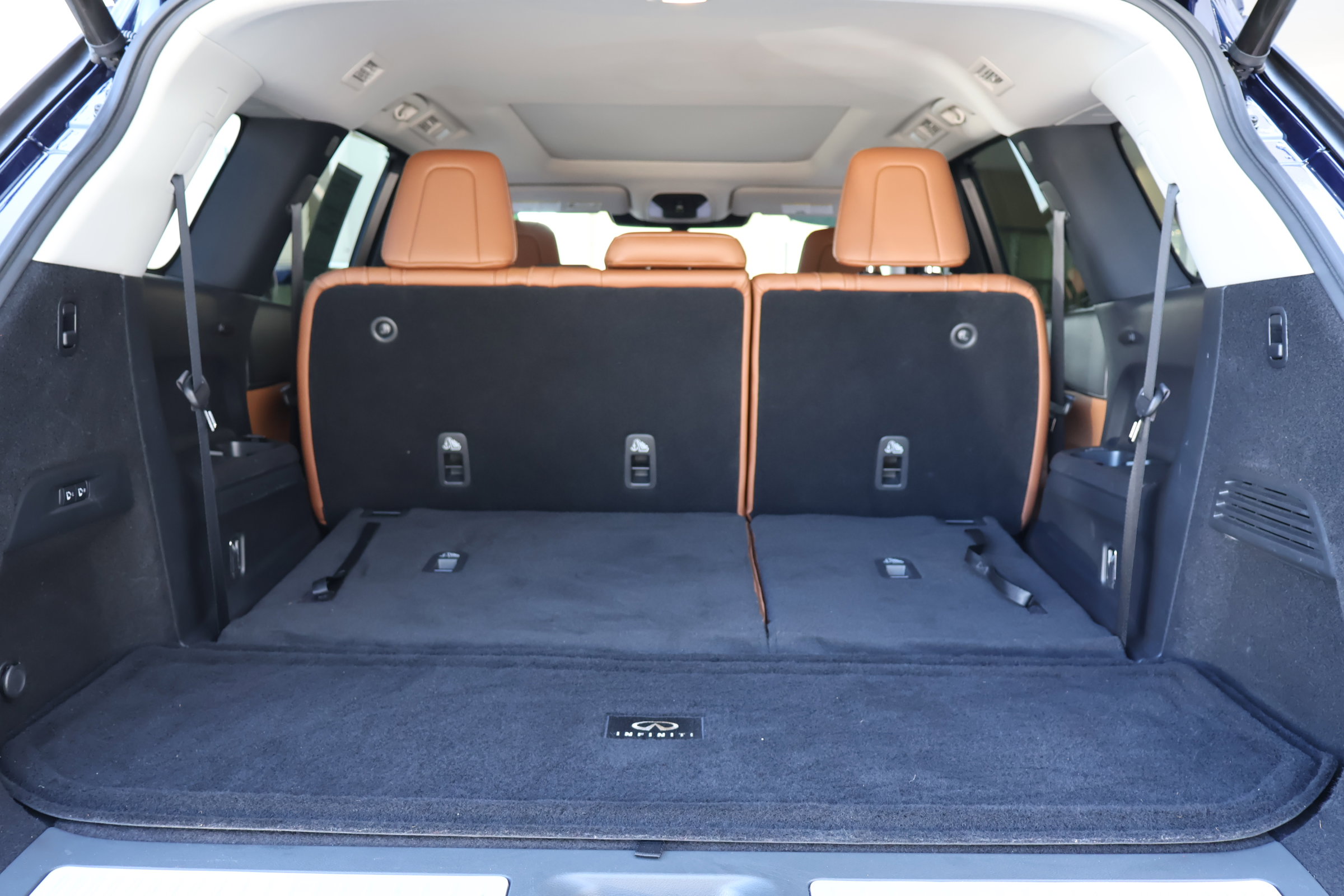 Certified 2023 INFINITI QX60 Sensory w/ Cargo Package AWD/4WD image 21