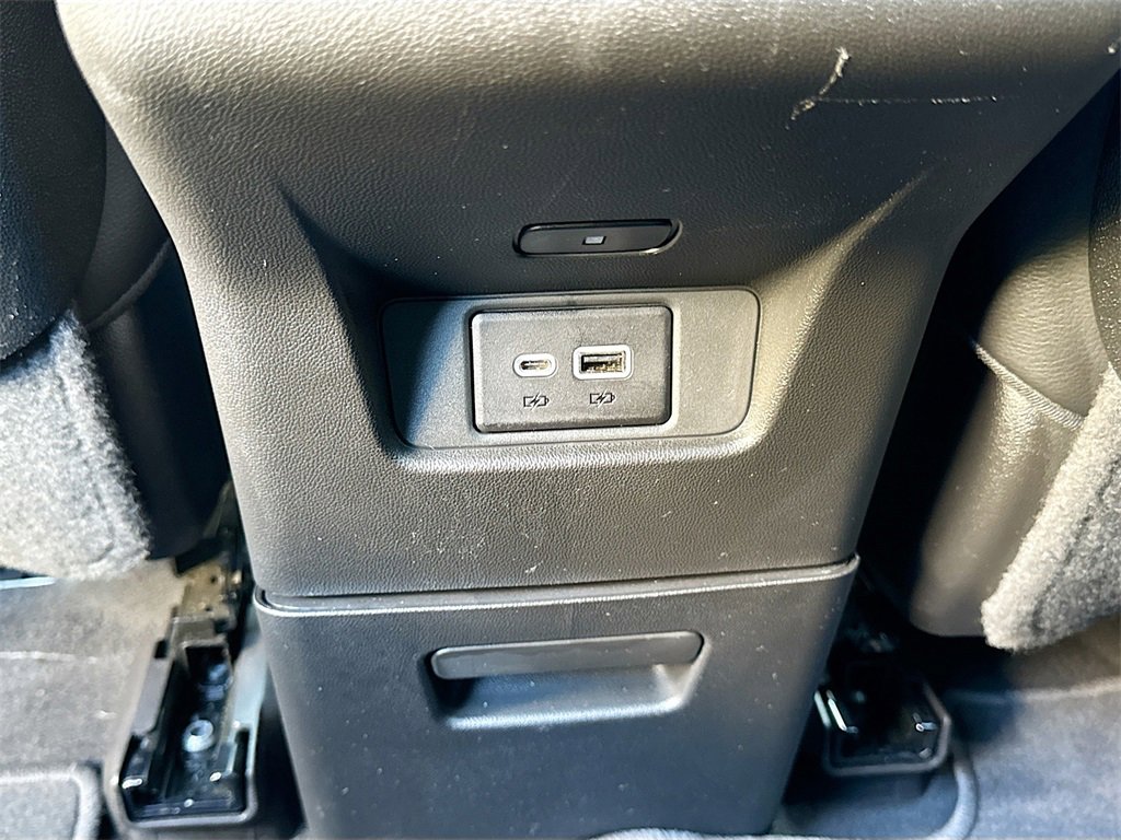 Used 2023 Cadillac XT6 Luxury image 26