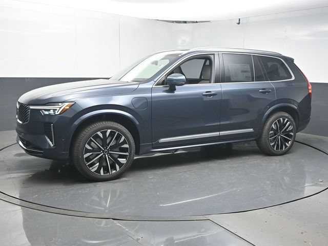 Used 2026 Volvo XC90 T8 Plus w/ Protection Package Premier AWD/4WD image 4