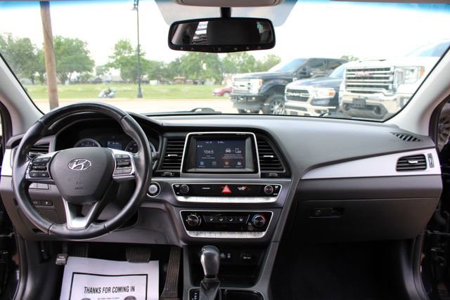 Used 2018 Hyundai Sonata SEL FWD image 17