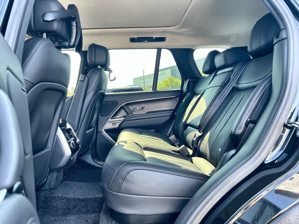 New 2027 Land Rover Range Rover SE AWD/4WD image 15