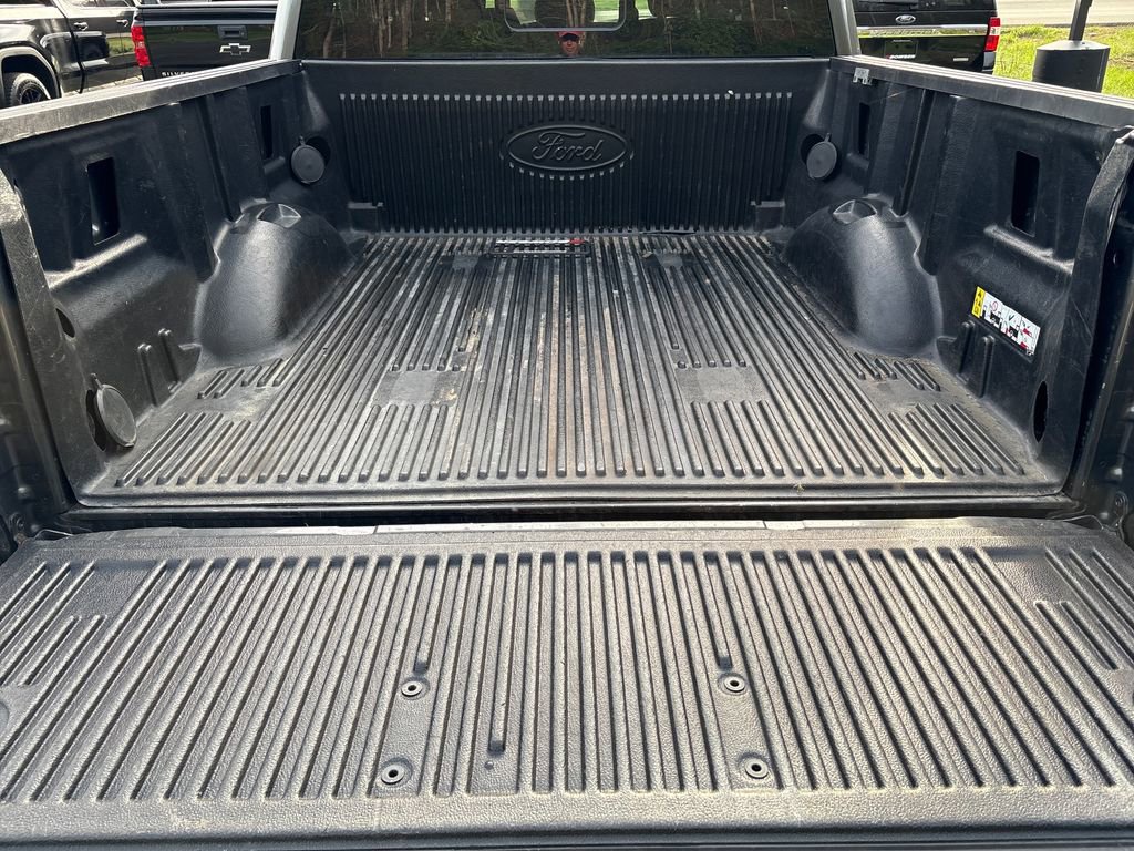 Used 2019 Ford F150 XLT w/ Equipment Group 302A Luxury AWD/4WD image 9
