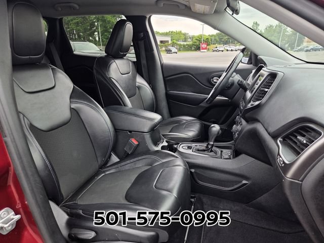 Used 2019 Jeep Cherokee Latitude Plus FWD image 16