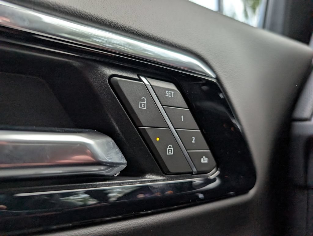 New 2027 Chevrolet Bolt RS FWD image 17