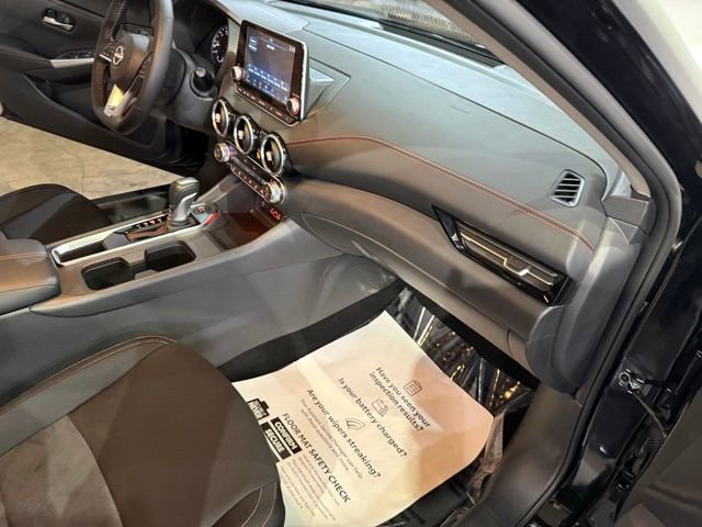 Certified 2025 Nissan Sentra SR w/ Midnight Edition FWD image 29