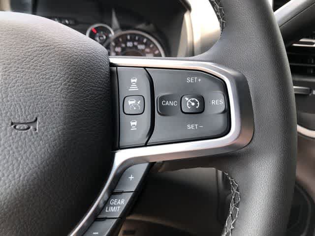 New 2026 RAM 3500 Big Horn AWD/4WD image 21