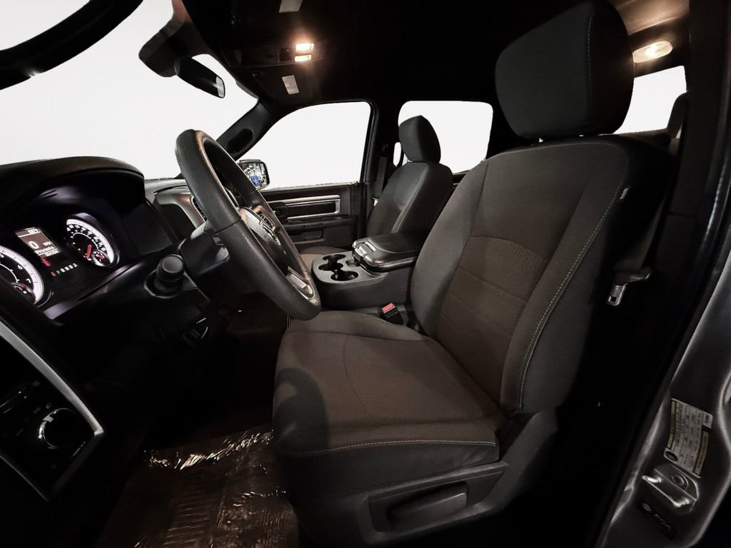 Used 2024 RAM 1500 Classic Warlock image 11