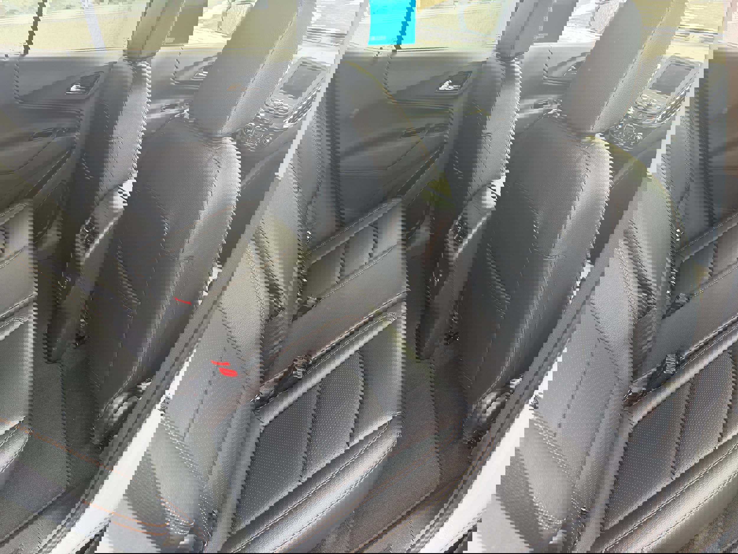 Used 2021 Chevrolet Equinox LT image 6