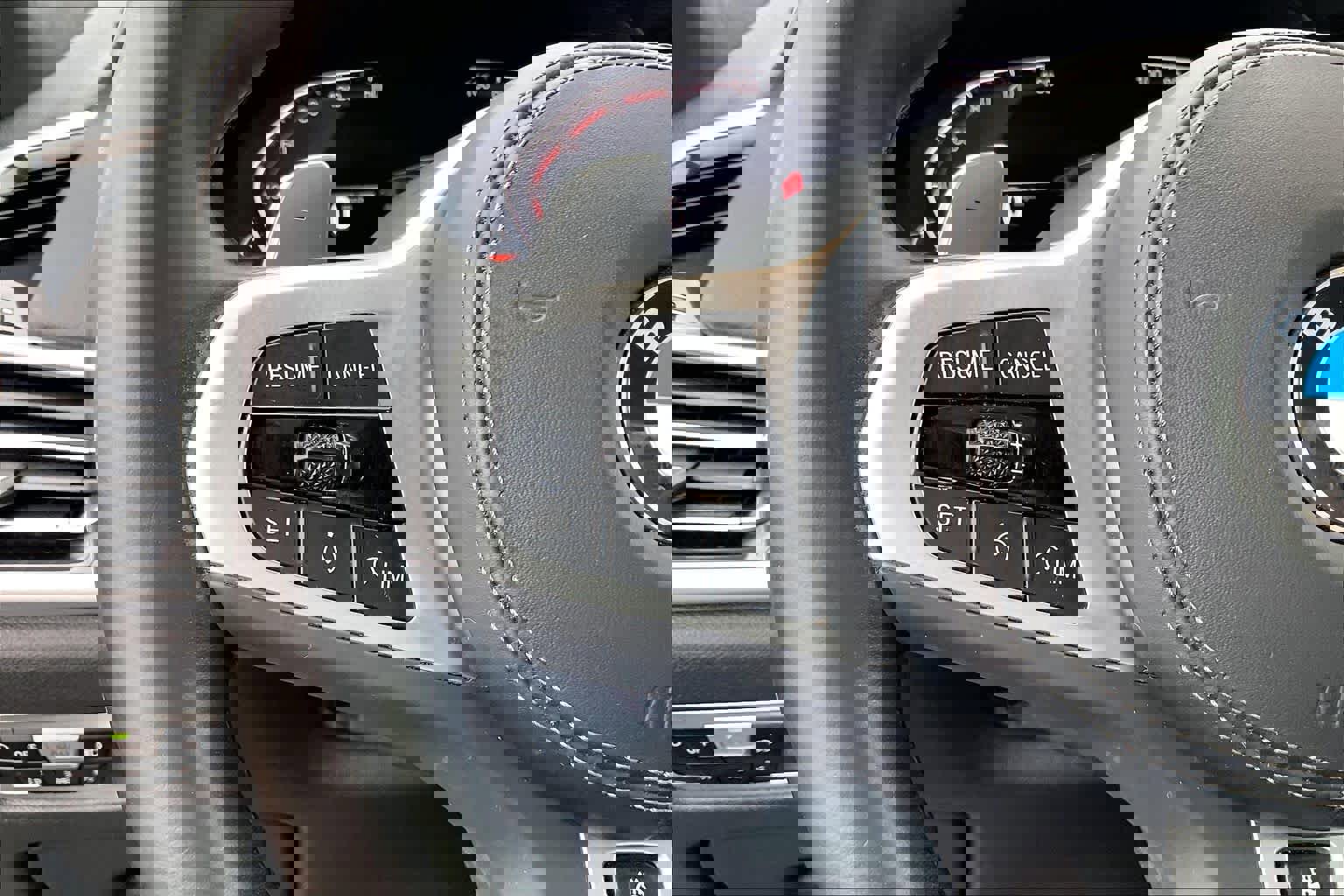 Used 2022 BMW X7 xDrive40i w/ M Sport Package image 19