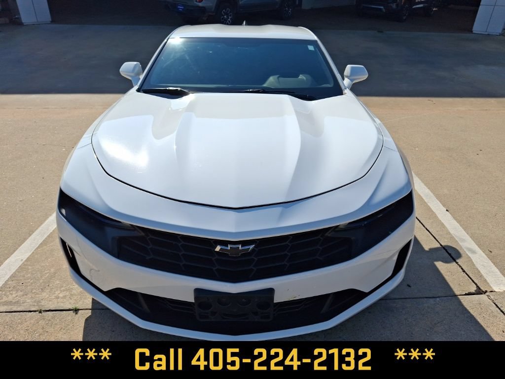 Used 2019 Chevrolet Camaro LT RWD image 4