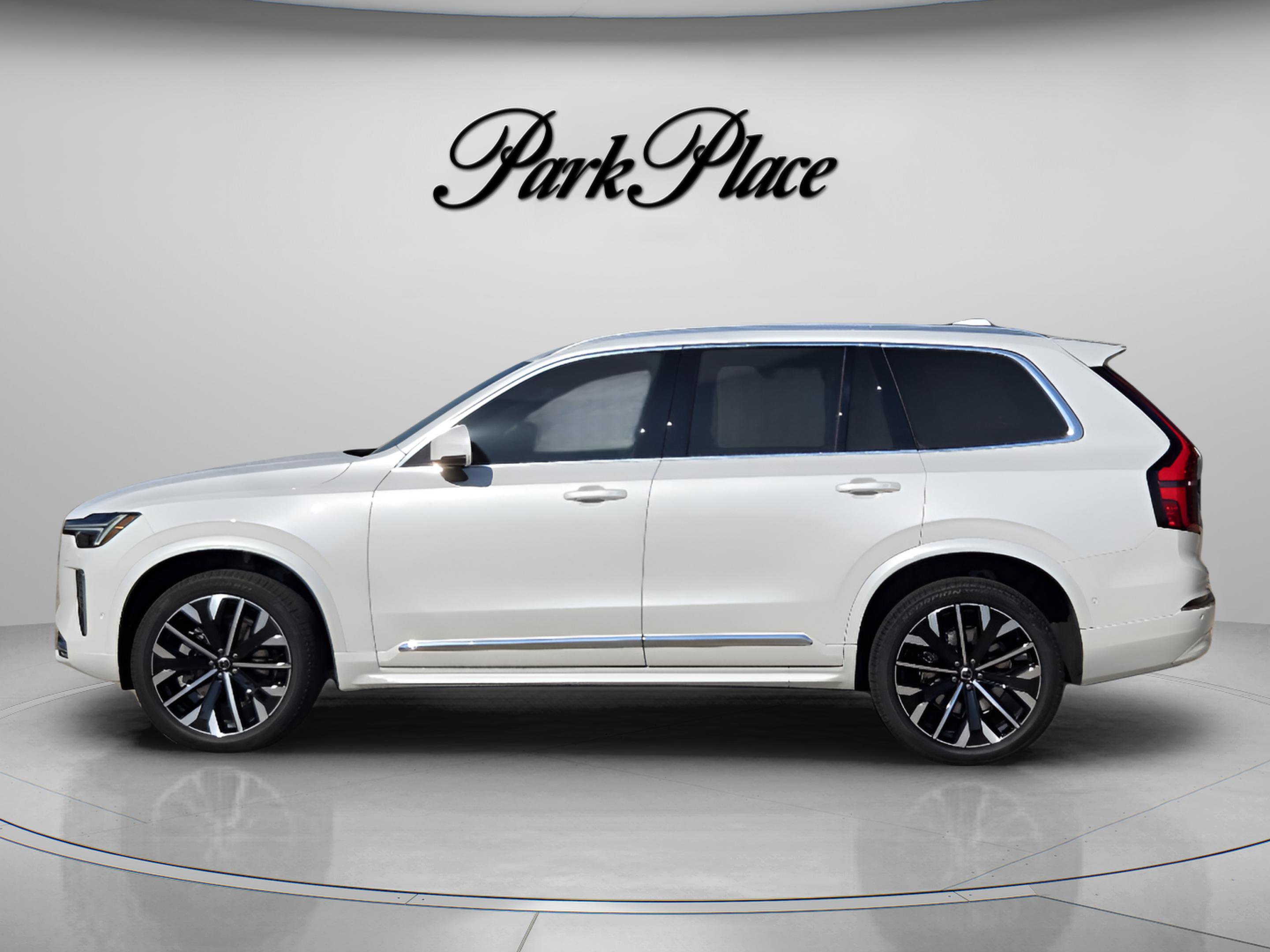 New 2026 Volvo XC90 B6 Plus AWD/4WD image 2