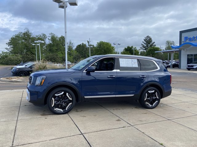 Used 2025 Kia Telluride S image 6